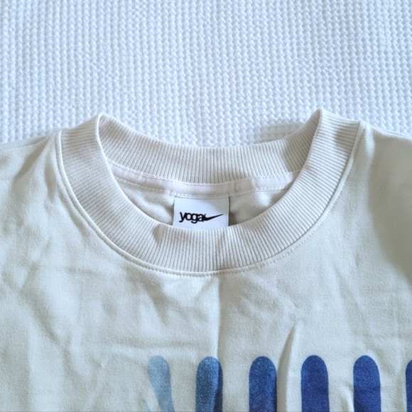 Nike👟 Yoga🧘♀️ Luxe A.I.R. Graphic Sweatshirt - NWT - Picture 3 of 16